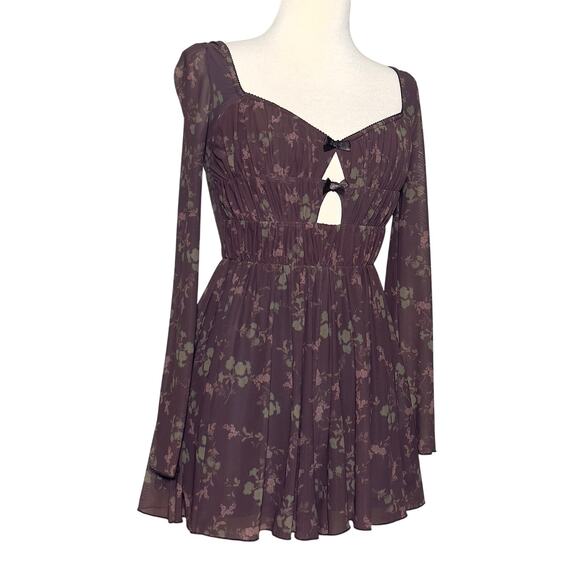 UO Diana Ruched Cutout Romper S Fairycore - Picture 11 of 11